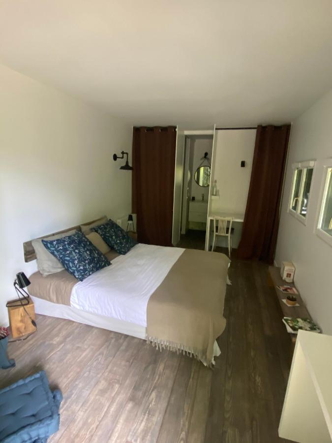 La Cabane De Troyes - Chambre D'Hotes Екстер'єр фото